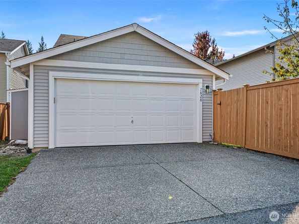 7828 Cortland Avenue SE, Snoqualmie WA 98065