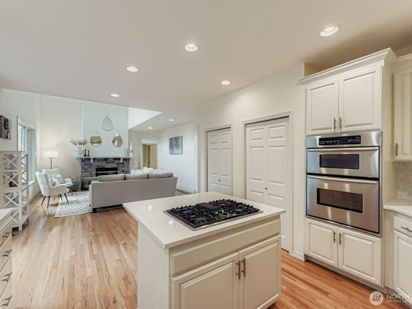 17210 5th Place W, Bothell WA 98012