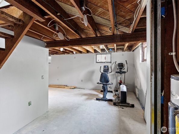 1910 11th Street, Bremerton WA 98337