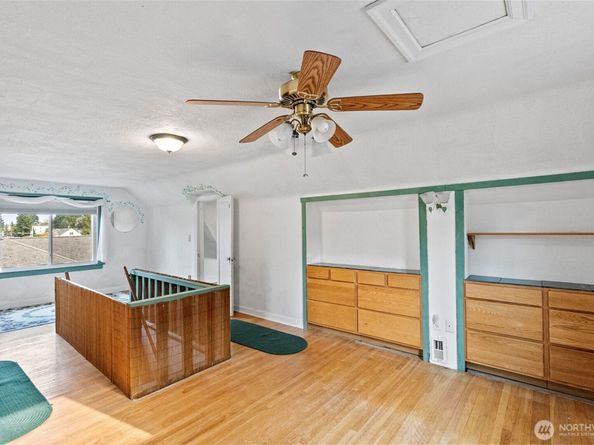 1910 11th Street, Bremerton WA 98337