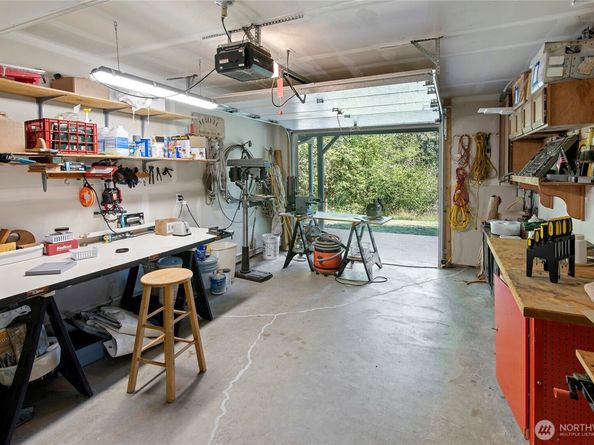 8324 Springridge Road NE, Bainbridge Island WA 98110