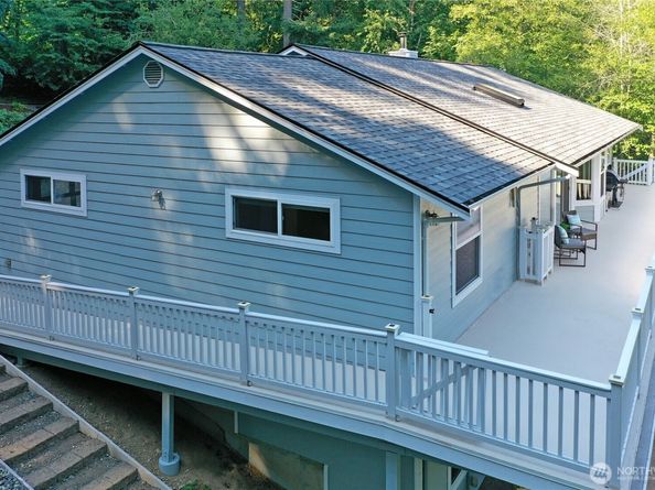 8324 Springridge Road NE, Bainbridge Island WA 98110