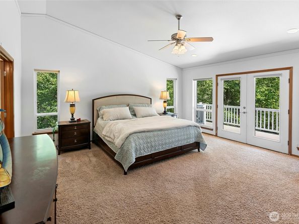 8324 Springridge Road NE, Bainbridge Island WA 98110