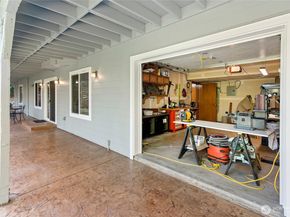 8324 Springridge Road NE, Bainbridge Island WA 98110