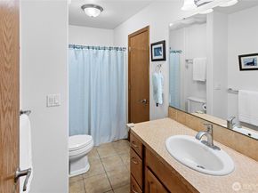 8324 Springridge Road NE, Bainbridge Island WA 98110