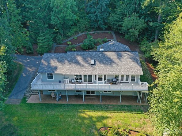 8324 Springridge Road NE, Bainbridge Island WA 98110