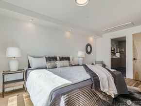 511 Howe Street B, Seattle WA 98109