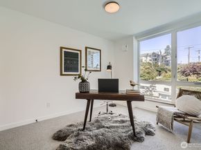 511 Howe Street B, Seattle WA 98109