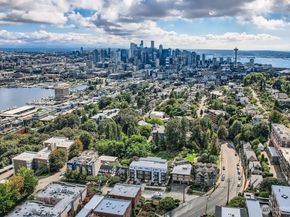 511 Howe Street B, Seattle WA 98109