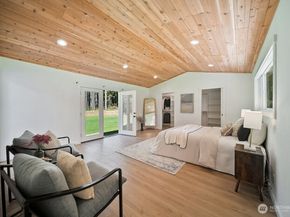 1380 NW Pioneer Hill Road, Poulsbo WA 98370