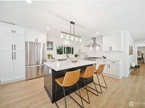 1380 NW Pioneer Hill Road, Poulsbo WA 98370