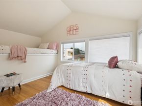 5136 S Frontenac Street, Seattle WA 98118