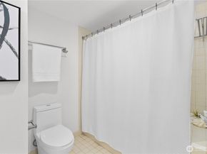 1101 Seneca Street 1702, Seattle WA 98101
