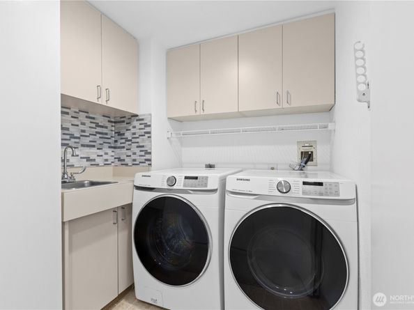 1101 Seneca Street 1702, Seattle WA 98101