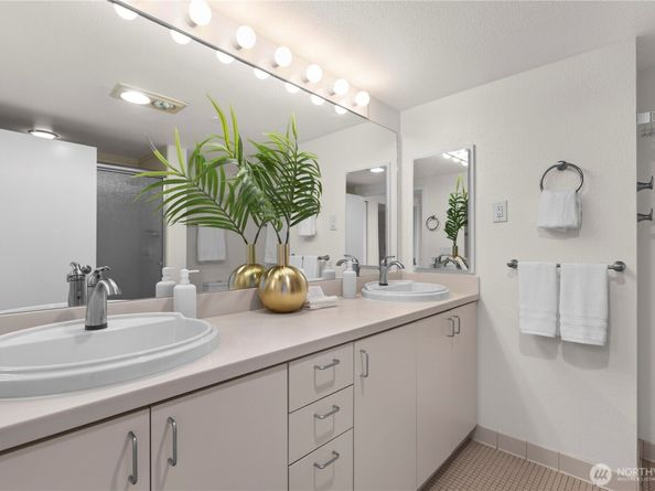1101 Seneca Street 1702, Seattle WA 98101
