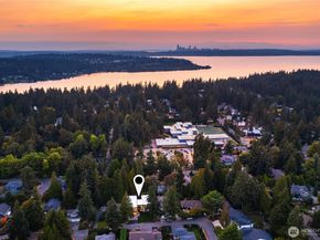 2435 109th Avenue SE, Bellevue WA 98004