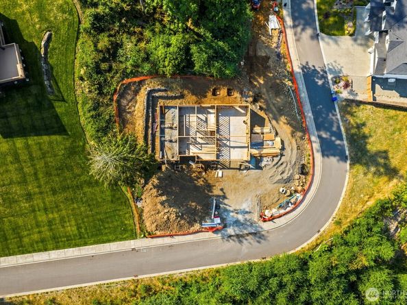 6237 179th Place SE, Bellevue WA 98006