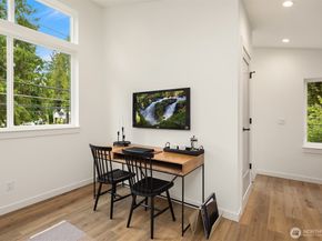 8710 30th Avenue NE, Seattle WA 98115