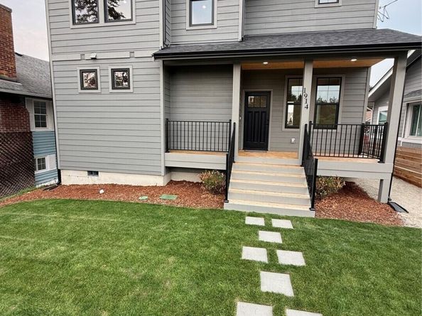 1914 4th Street, Bremerton WA 98337