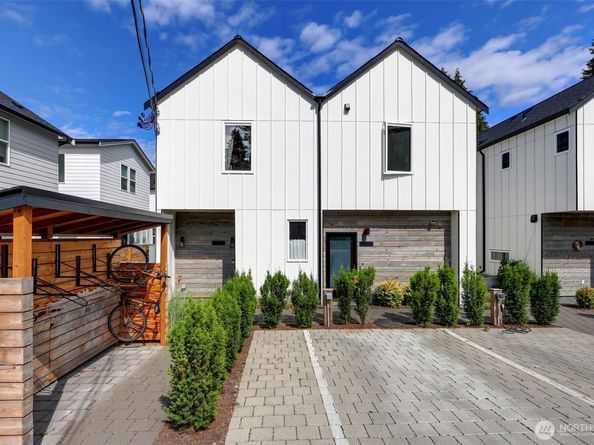 10354 Wallingford Avenue N, Seattle WA 98133