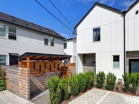 10354 Wallingford Avenue N, Seattle WA 98133