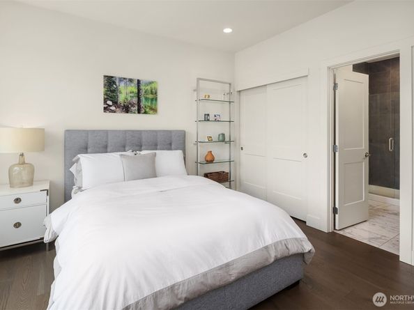 9632 NE 183rd Street B, Bothell WA 98011