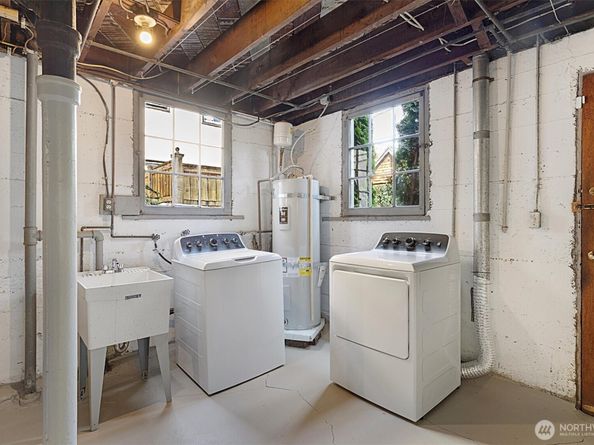 2408 E Roanoke Street, Seattle WA 98112
