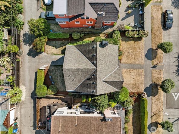 2408 E Roanoke Street, Seattle WA 98112