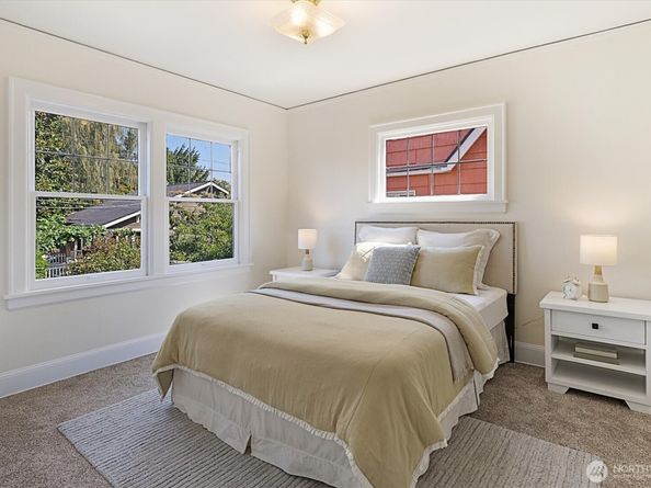 2408 E Roanoke Street, Seattle WA 98112