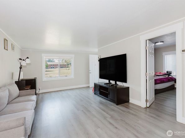 2824 Robin Avenue, Bremerton WA 98310
