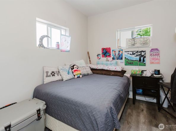 2824 Robin Avenue, Bremerton WA 98310