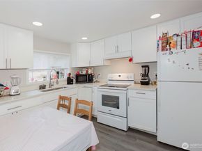 2824 Robin Avenue, Bremerton WA 98310