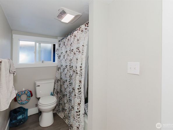 2824 Robin Avenue, Bremerton WA 98310
