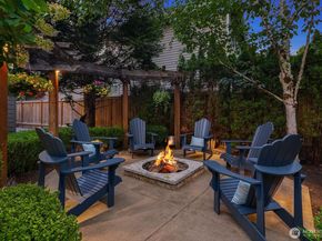 1111 272 Place SE, Sammamish WA 98075