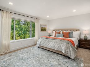 1111 272 Place SE, Sammamish WA 98075