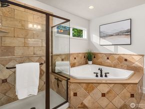 1111 272 Place SE, Sammamish WA 98075