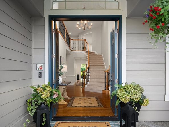 1111 272 Place SE, Sammamish WA 98075