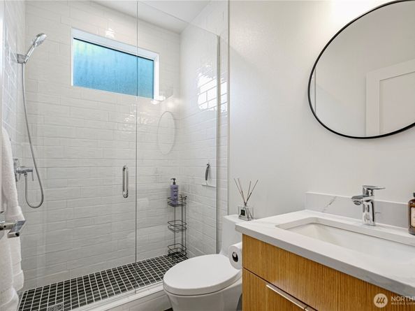 14203 SE 37th Street, Bellevue WA 98006