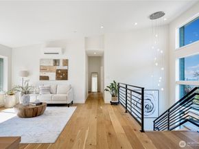 14203 SE 37th Street, Bellevue WA 98006