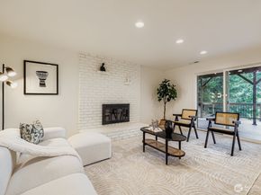 18319 83rd Place NE, Kenmore WA 98028