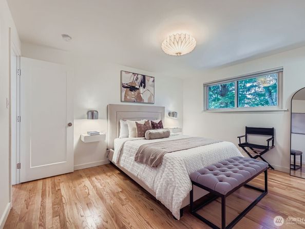 18319 83rd Place NE, Kenmore WA 98028