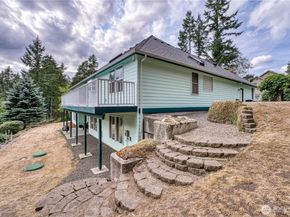 7876 Crystal Manor Lane NW, Silverdale WA 98383