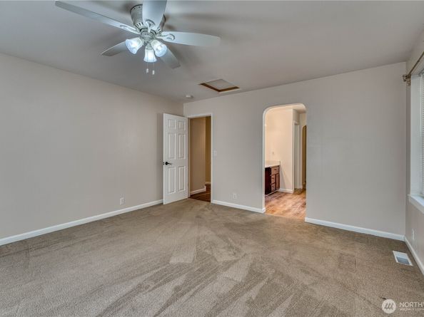 7876 Crystal Manor Lane NW, Silverdale WA 98383