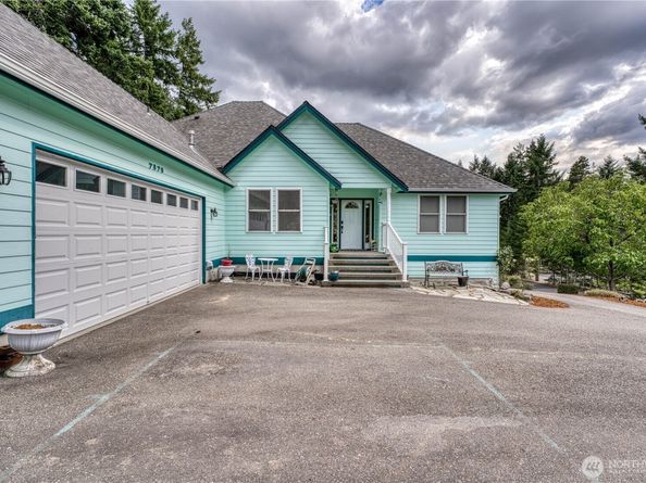 7876 Crystal Manor Lane NW, Silverdale WA 98383