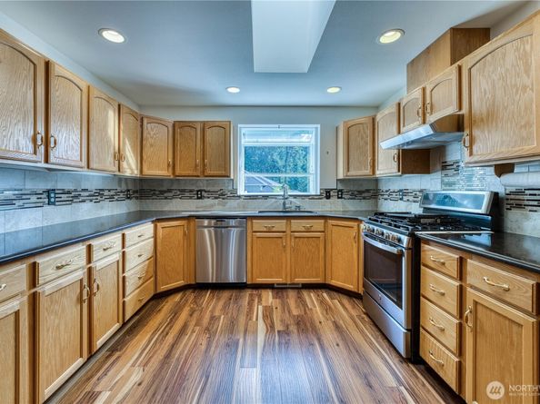 7876 Crystal Manor Lane NW, Silverdale WA 98383