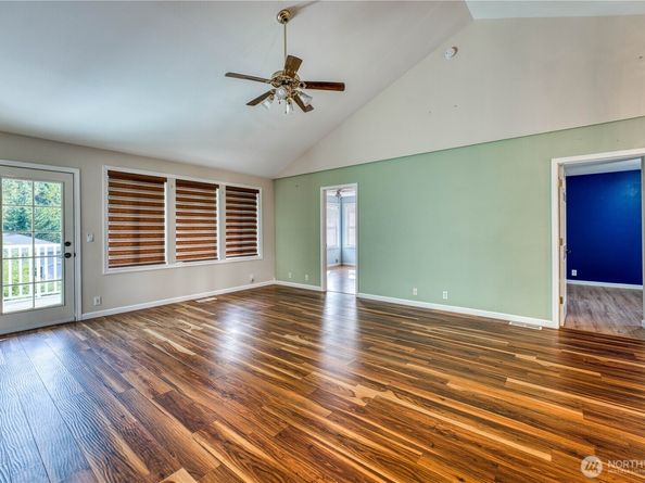 7876 Crystal Manor Lane NW, Silverdale WA 98383