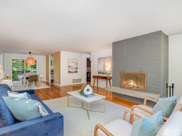 2329 NE 103rd Street, Seattle WA 98125