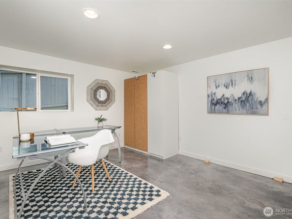 2329 NE 103rd Street, Seattle WA 98125