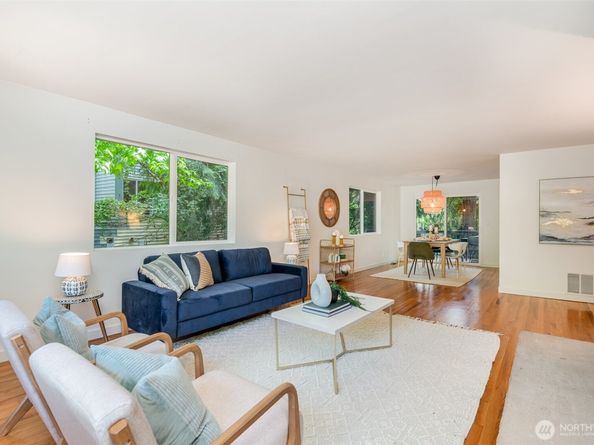 2329 NE 103rd Street, Seattle WA 98125