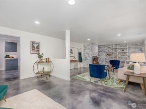 2329 NE 103rd Street, Seattle WA 98125